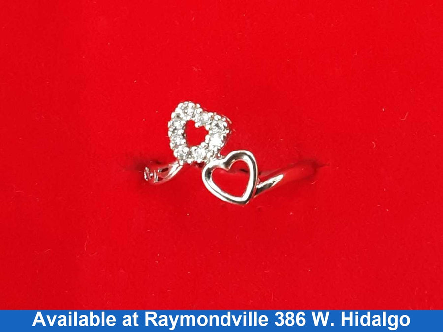 Women's Ring - White Gold 10k (.417) 1.8 grams Size 7.5