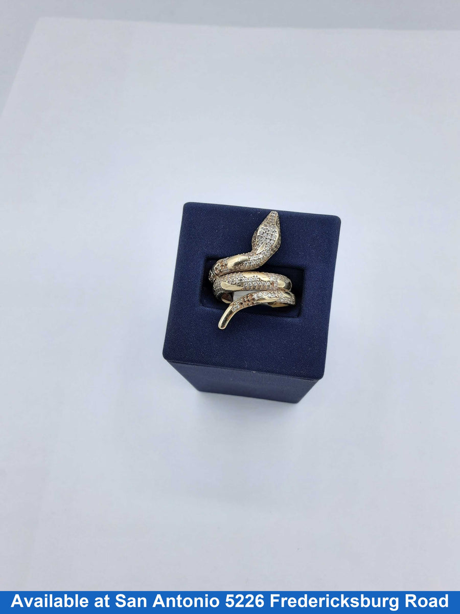 Women's Ring - Yellow Gold 10k (.417) 6.3 grams Size 6.5