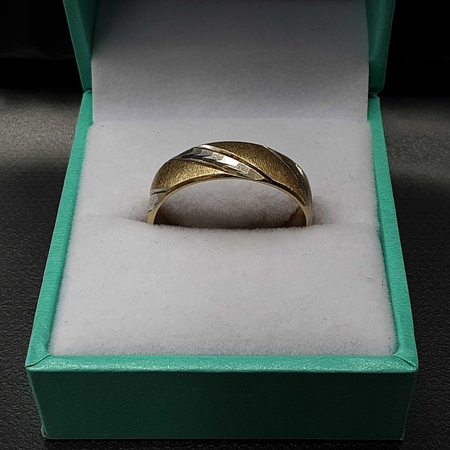 Men's Ring - Yellow Gold 10k (.417) 4.3 grams Size 9