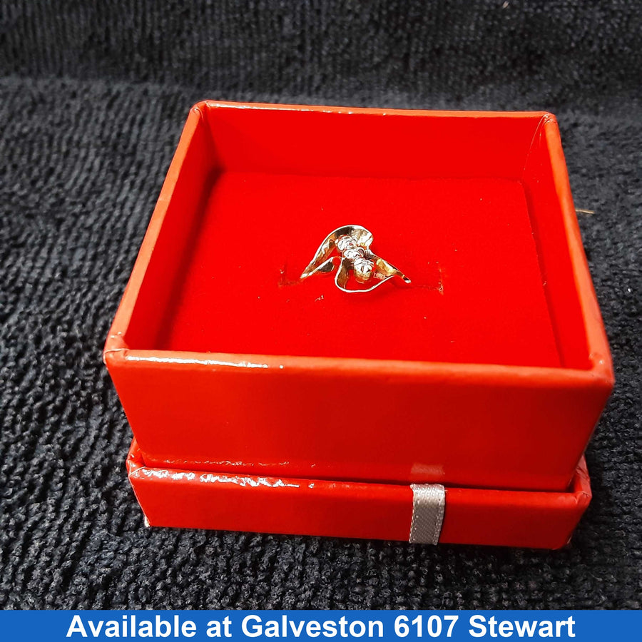 Women's Ring - Yellow Gold 10k (.417) 1.4 grams Size 6