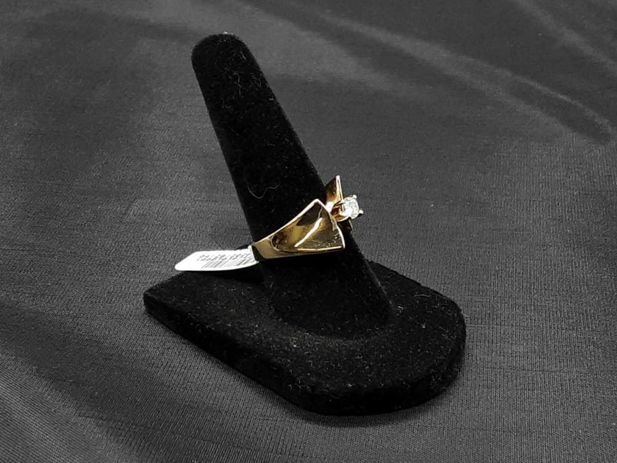 Women's Ring - Solitaire - Yellow Gold 14k (.585) 5.3 grams Size 6.5