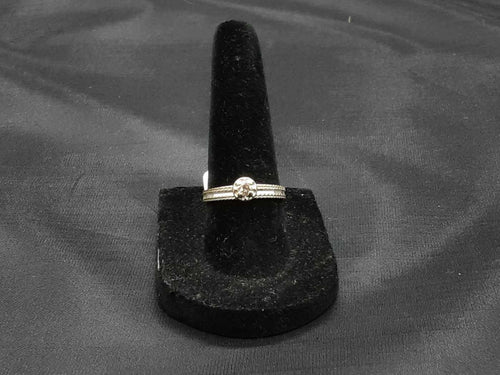 Women's Ring - Solitaire - White Gold 14k (.585) 2.5 grams Size 6.5