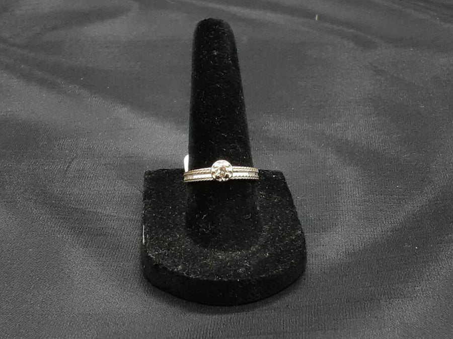 Women's Ring - Solitaire - White Gold 14k (.585) 2.5 grams Size 6.5