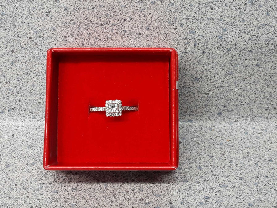 Ring - Engagement Set - White Gold 14k (.585) 2.2 grams Size 8