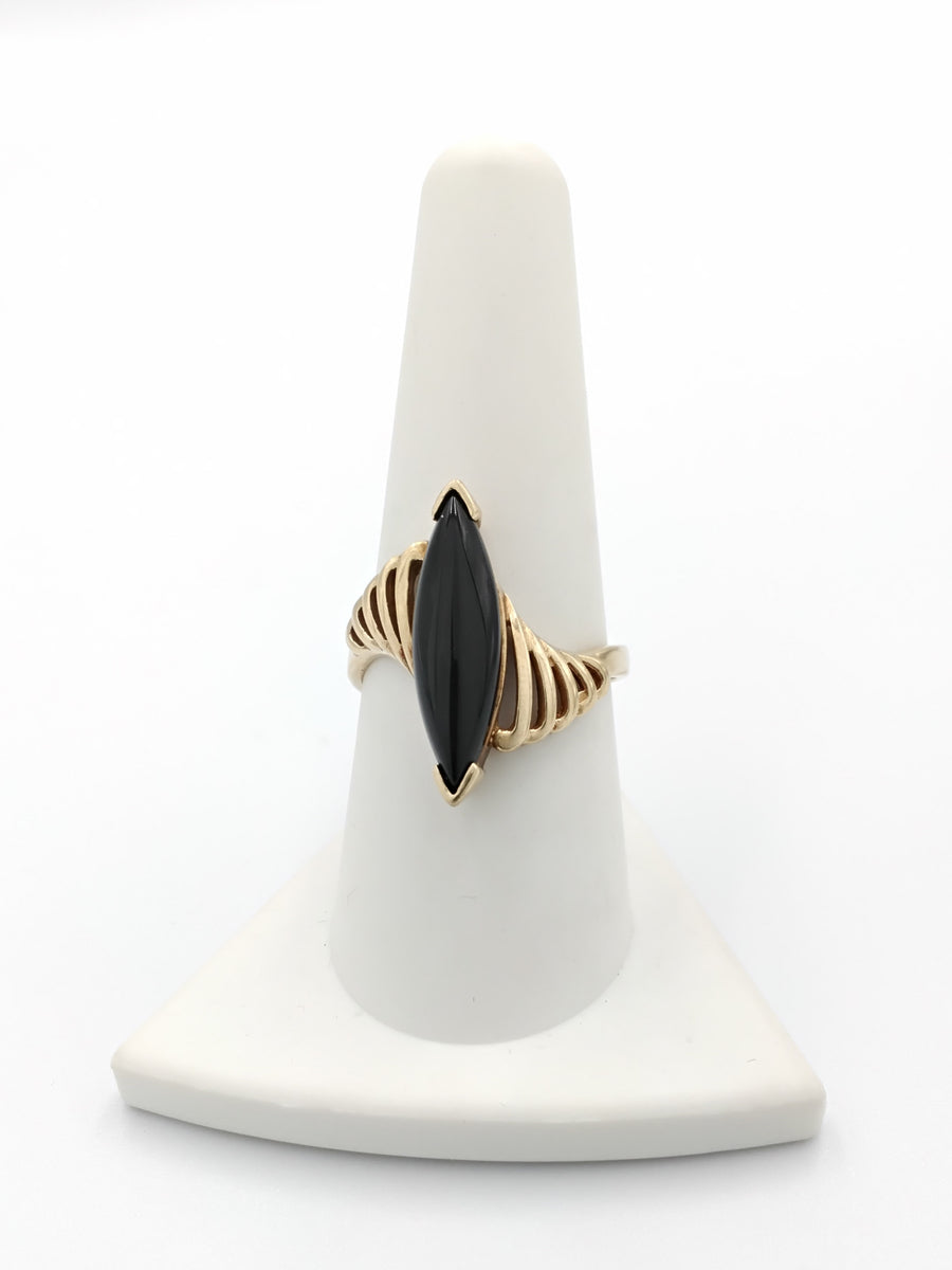 Women's Ring - Yellow Gold 10k (.417) 4 grams Size 8.5