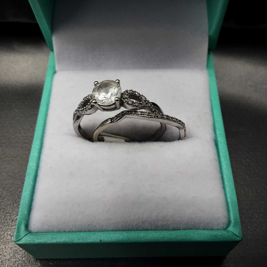 Ring - Wedding Set - White Gold 10k (.417) 3.2 grams Size 9