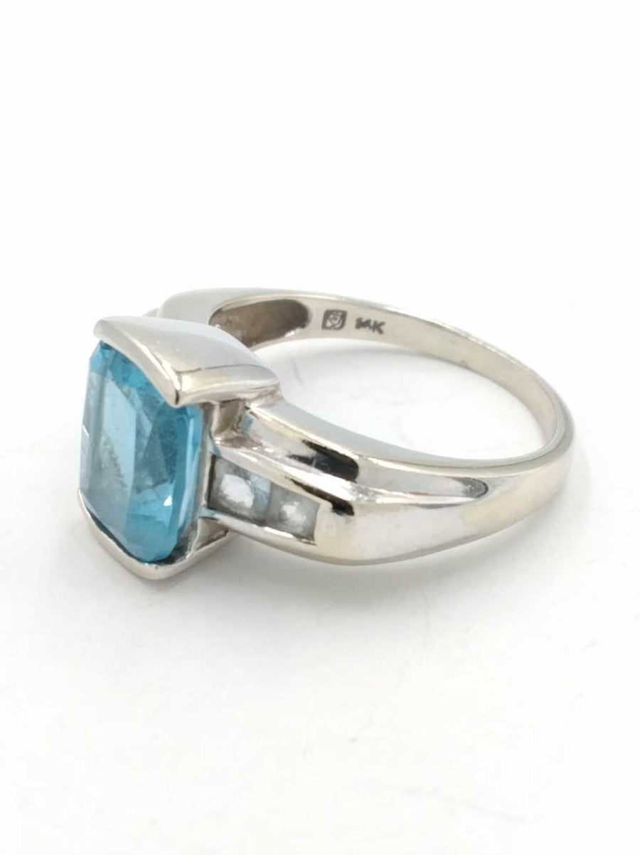 Women's Ring - White Gold 14k (.585) 5.1 grams Size 8