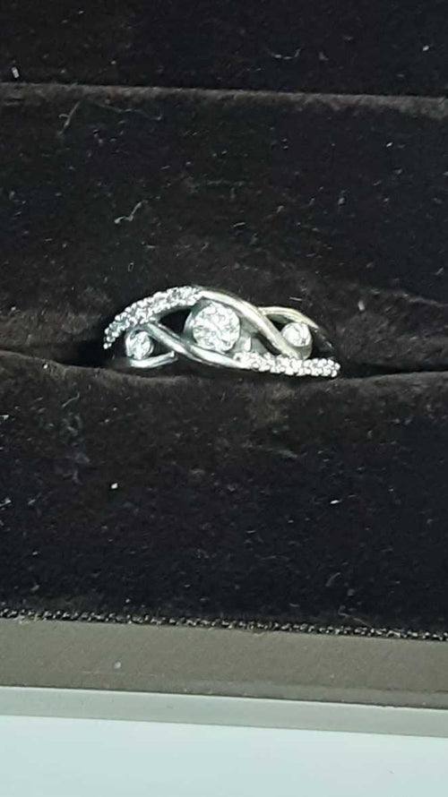 Ring - Wedding Band - White Gold 14k (.585) 4.1 grams Size 7