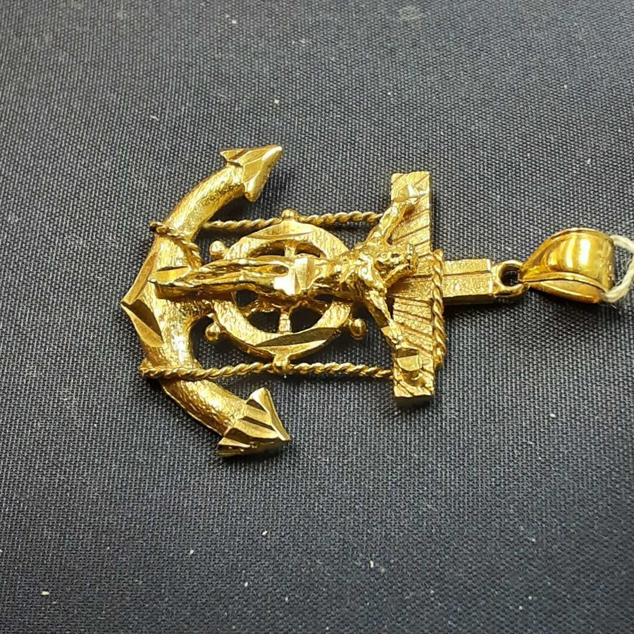 Religious Pendant - Yellow Gold 10k (.417) 4.6 grams