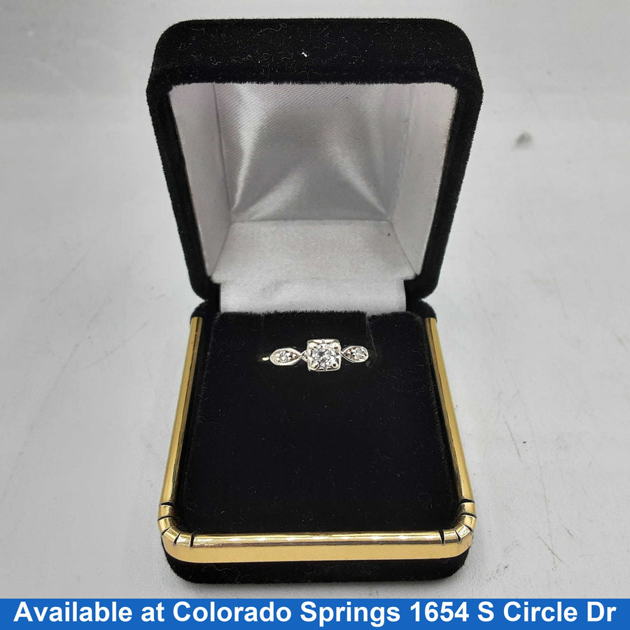 Women's Ring - Anniversary - Yellow Gold 18k (.750) 2.5 grams Size 5.5