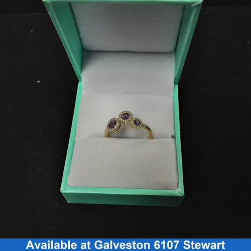 Women's Ring - Yellow Gold 10k (.417) 1.9 grams Size 7