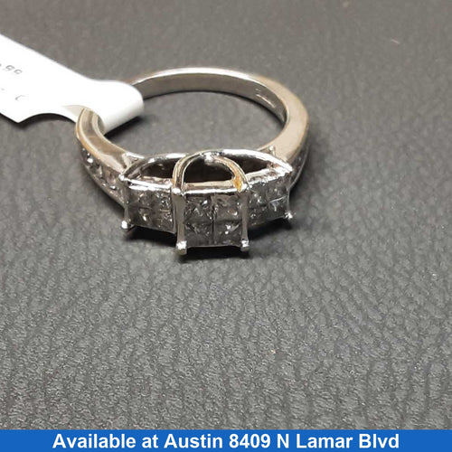 Women's Ring - White Gold 10k (.417) 4.2 grams Size 7