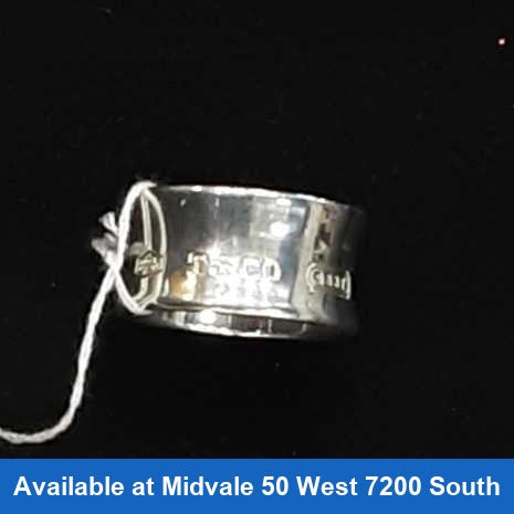 Ring - Wedding Band - Silver 13 grams Size 9