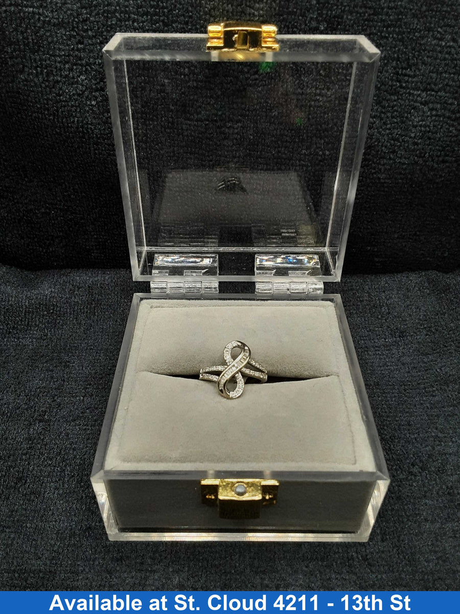 Women's Ring - Infinity Style Ring