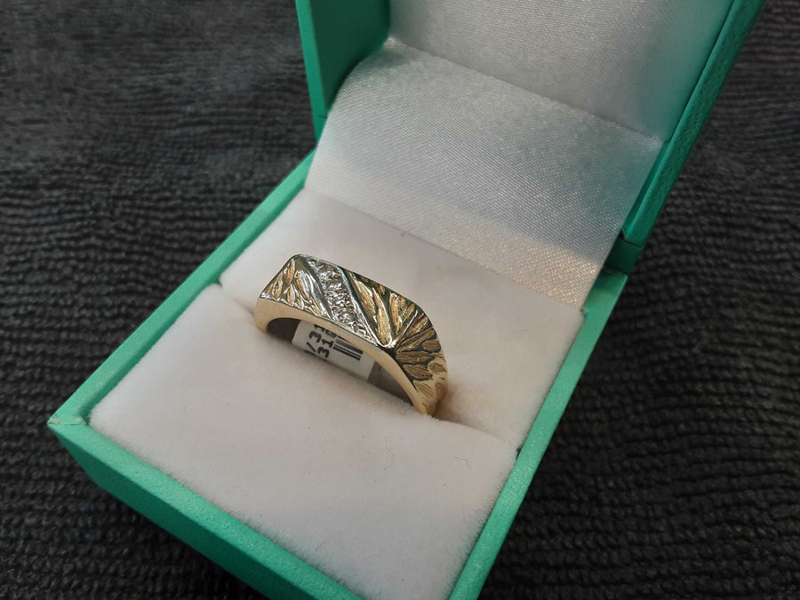 Men's Ring - Yellow Gold 10k (.417) 6.8 grams Size 20