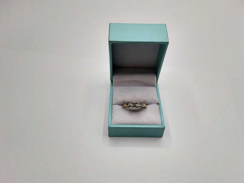 Women's Ring - White Gold 14k (.585) 4.5 grams Size 6