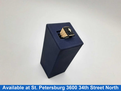 Men's Ring - Yellow Gold 14k (.585) 4.9 grams Size 9