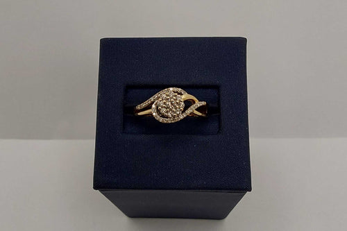 Women's Ring - Yellow Gold 14k (.585) 2.57 grams Size 7.5