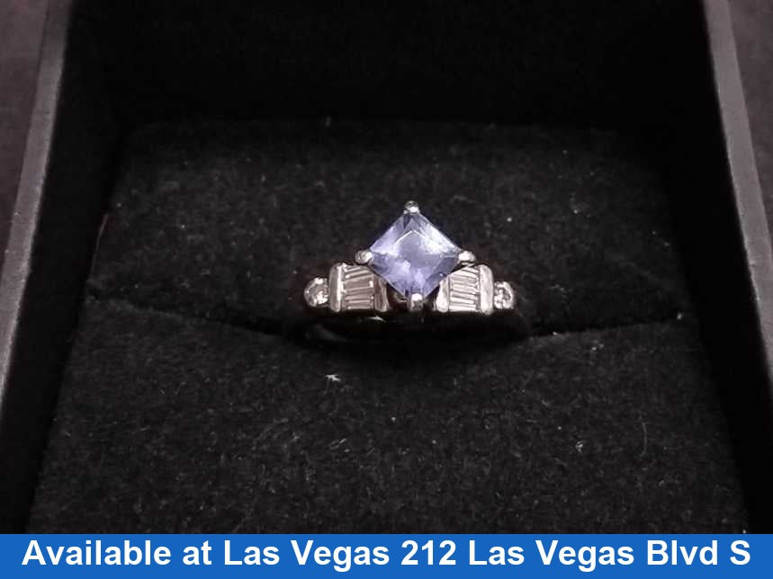 Women's Ring - White Gold 14k (.585) 7.5 grams Size 20