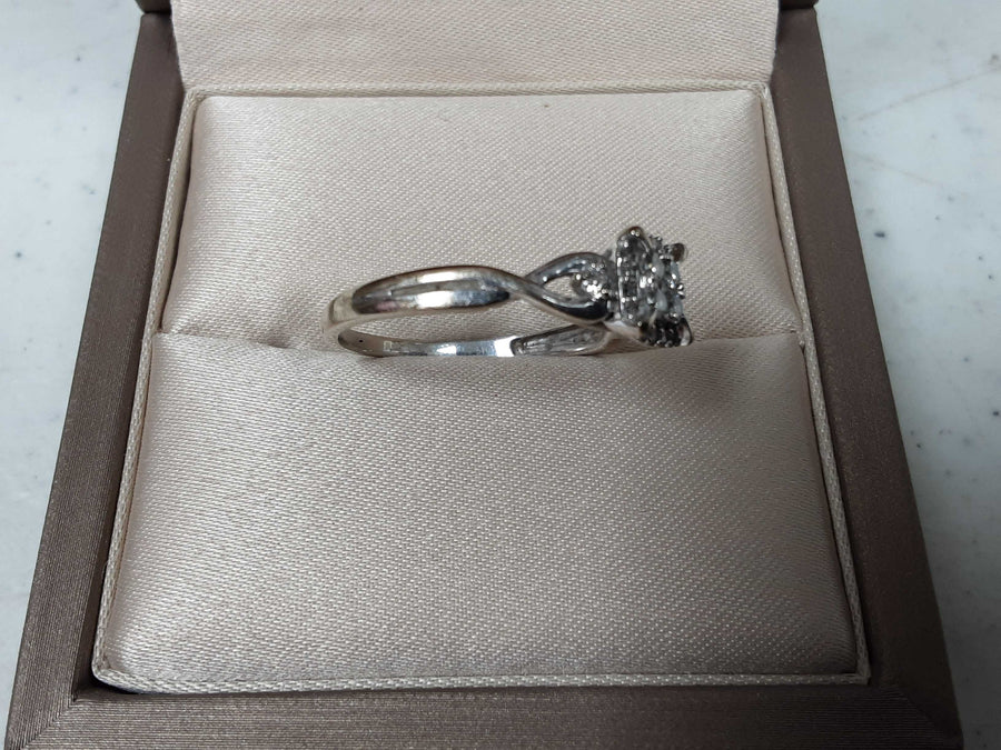 Ring - Engagement Set - Yellow Gold 10k (.417) 4 grams Size 8.5