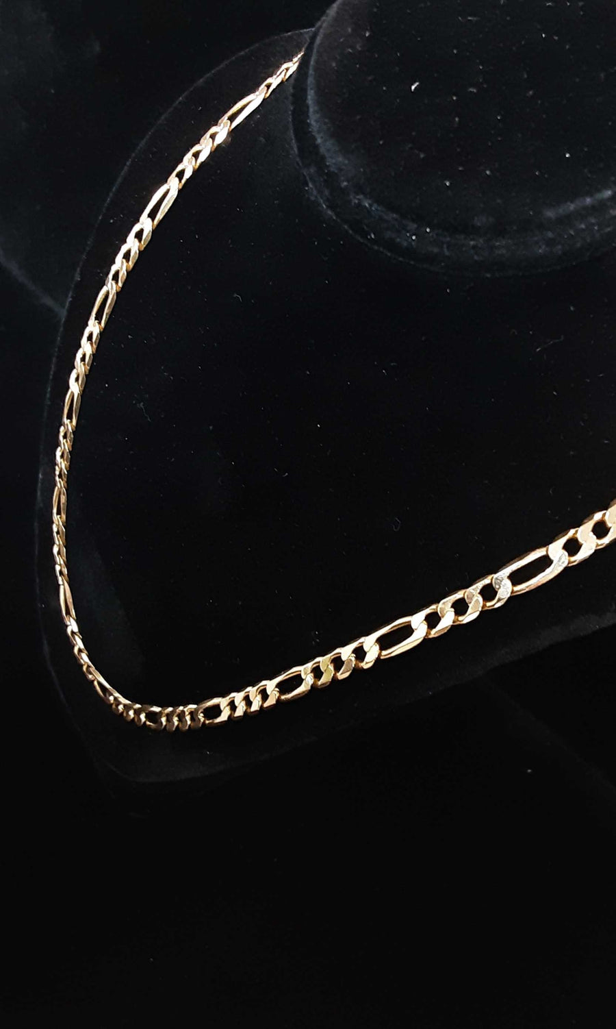 Figaro Chain - Yellow Gold 14k (.585) 23.8 grams 23 inch