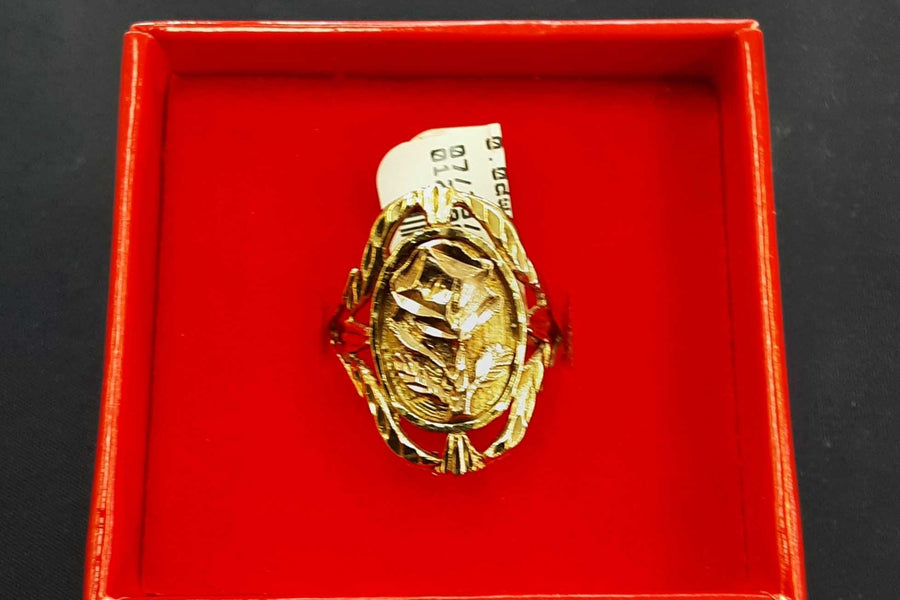 Women's Ring - Yellow Gold 10k (.417) 3.3 grams Size 7.5