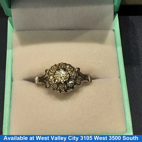 Women's Ring - White Gold 14k (.585) 4.7 grams Size 7