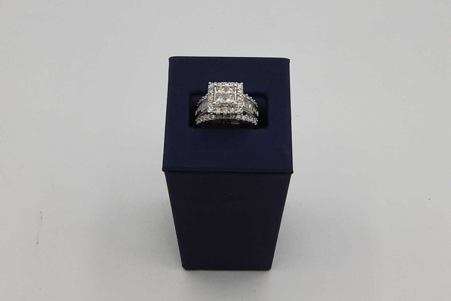 Women's Ring - White Gold 14k (.585) 8.4 grams Size 7