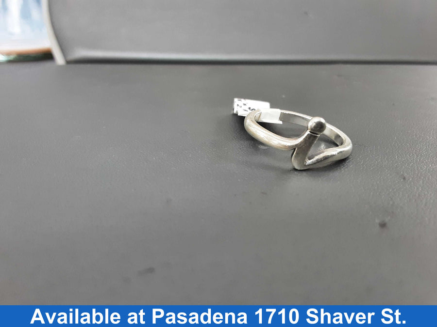 Women's Ring - Silver 2.8 grams Size 7
