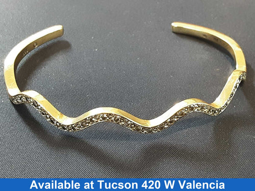 Bangle Bracelet - Yellow Gold 14k (.585) 10 grams 8 inch