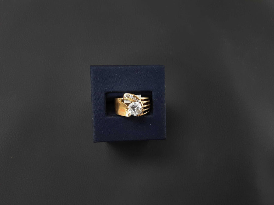 Women's Ring - Yellow Gold 10k (.417) 5.6 grams Size 7.5