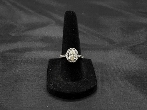 Women's Ring - White Gold 14k (.585) 3.7 grams Size 6.5