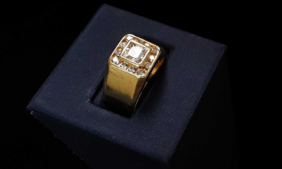 Men's Ring - Yellow Gold 14k (.585) 6.9 grams Size 8.5