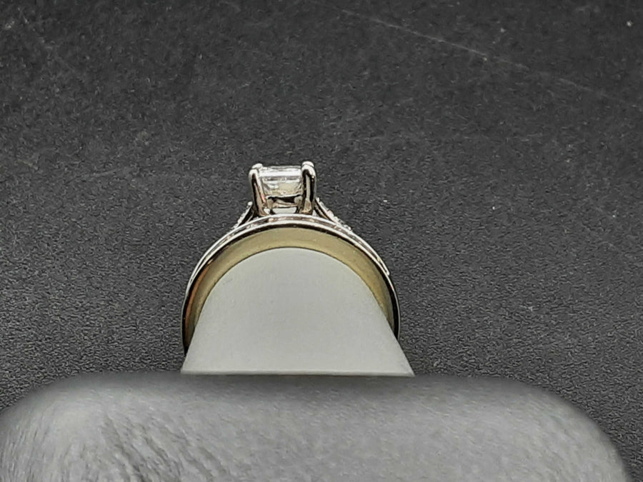 Ring - Engagement Set - White Gold 14k (.585) 5.9 grams Size 5.5