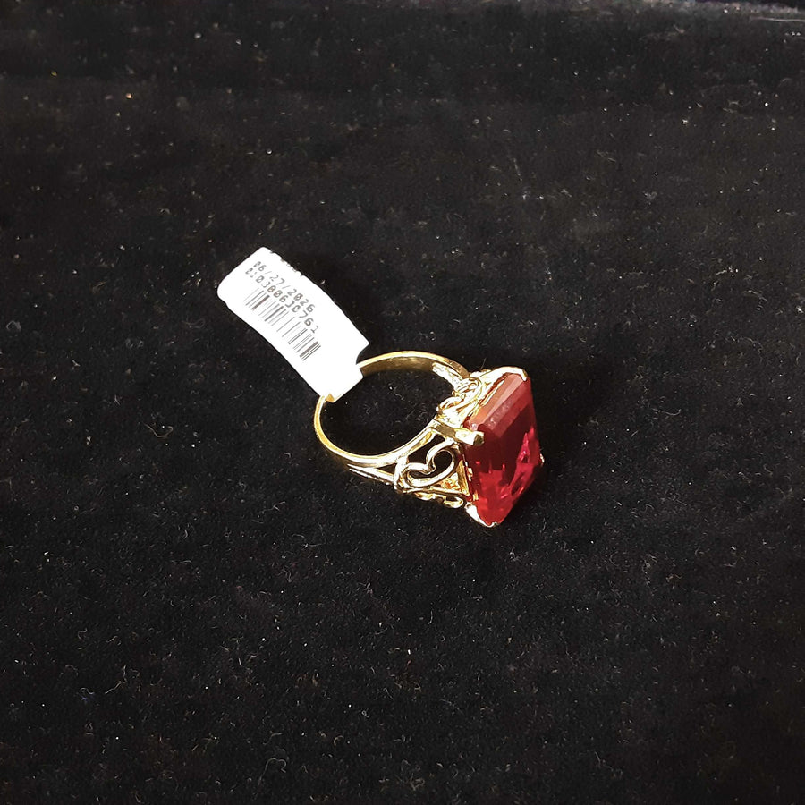Women's Ring - Solitaire - Yellow Gold 14k (.585) 6.9 grams Size 8