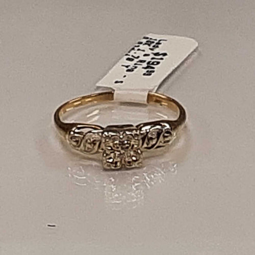 Women's Ring - Solitaire - Yellow Gold 10k (.417) 1.7 grams Size 7