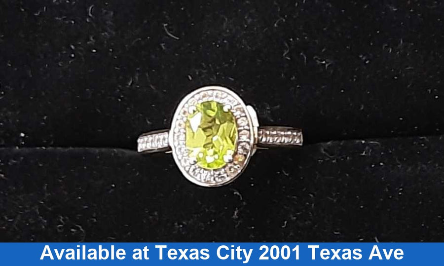 Women's Ring - Silver 3.1 grams Size 7