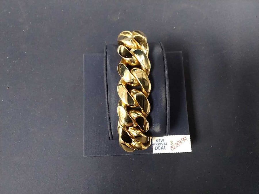 Cuban Link Bracelet - Yellow Gold 10k (.417) 308.2 grams 9 inch