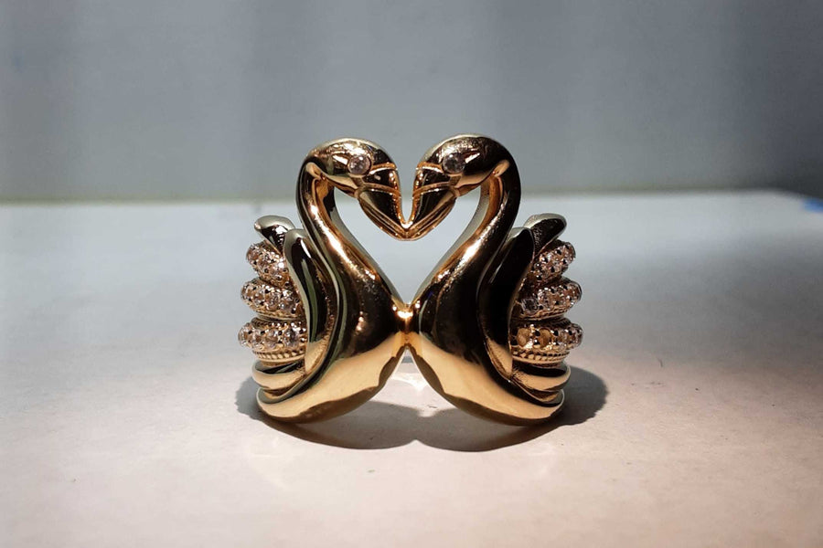 Women's Ring - Yellow Gold 14k (.585) 8.7 grams Size 10