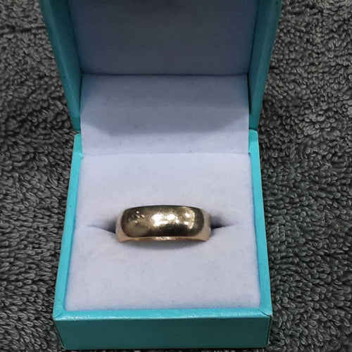 Ring - Wedding Band - Yellow Gold 10k (.417) 6 grams Size 9