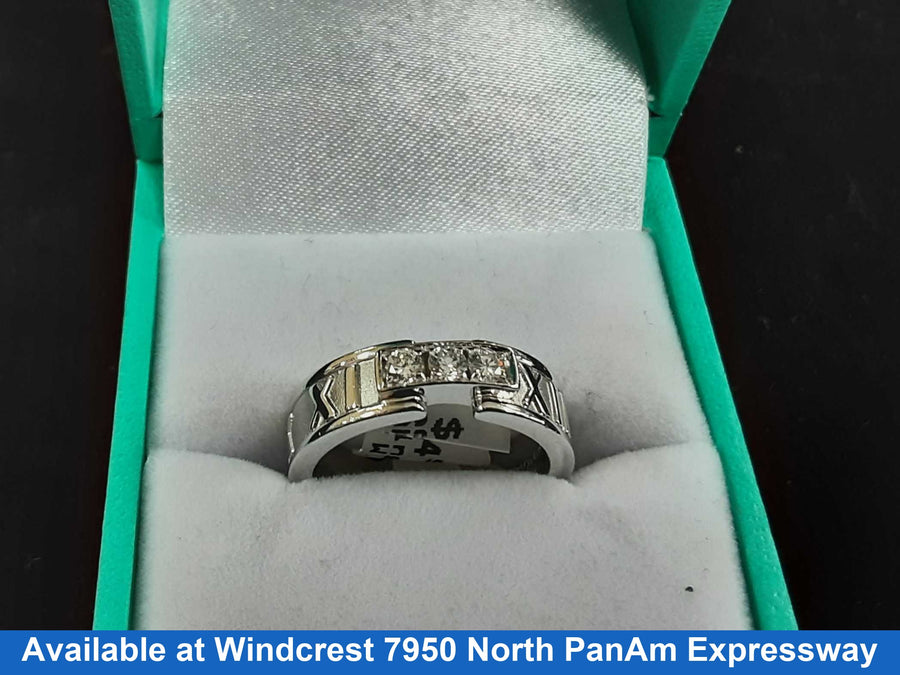 Women's Ring - White Gold 18k (.750) 7.6 grams Size 8