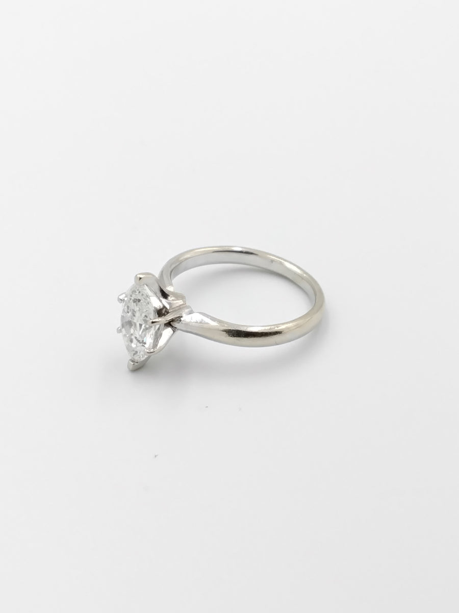 Women's Ring - Solitaire - White Gold 14k (.585) 2.4 grams Size 4.5