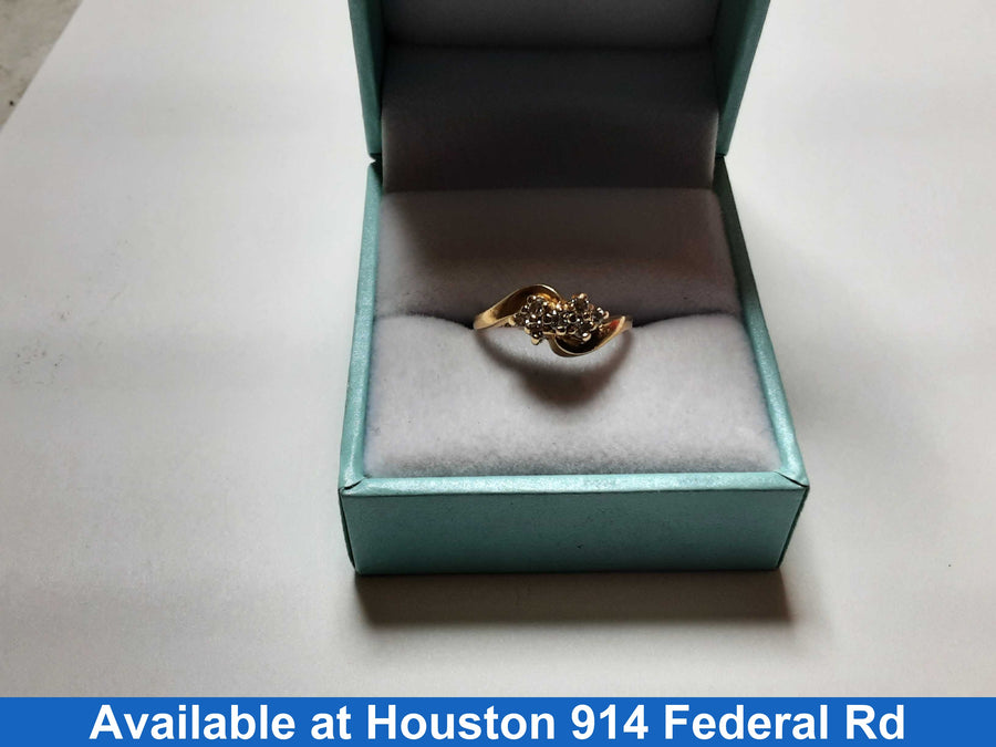 Women's Ring - Yellow Gold 18k (.750) 2.5 grams Size 3.5