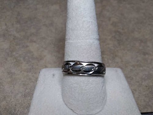 Ring - Wedding Band - White Gold 10k (.417) 2.9 grams Size 11