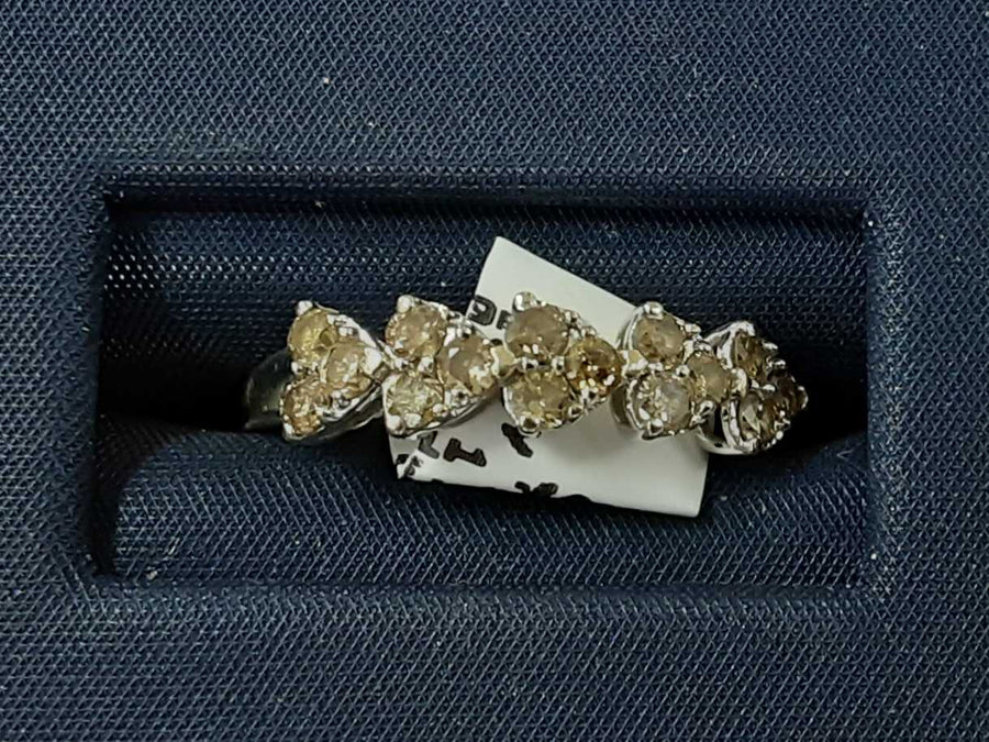Women's Ring - White Gold 18k (.750) 1.4 grams Size 20