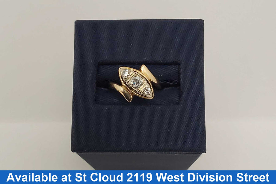Women's Ring - Yellow Gold 14k (.585) 2.65 grams Size 4