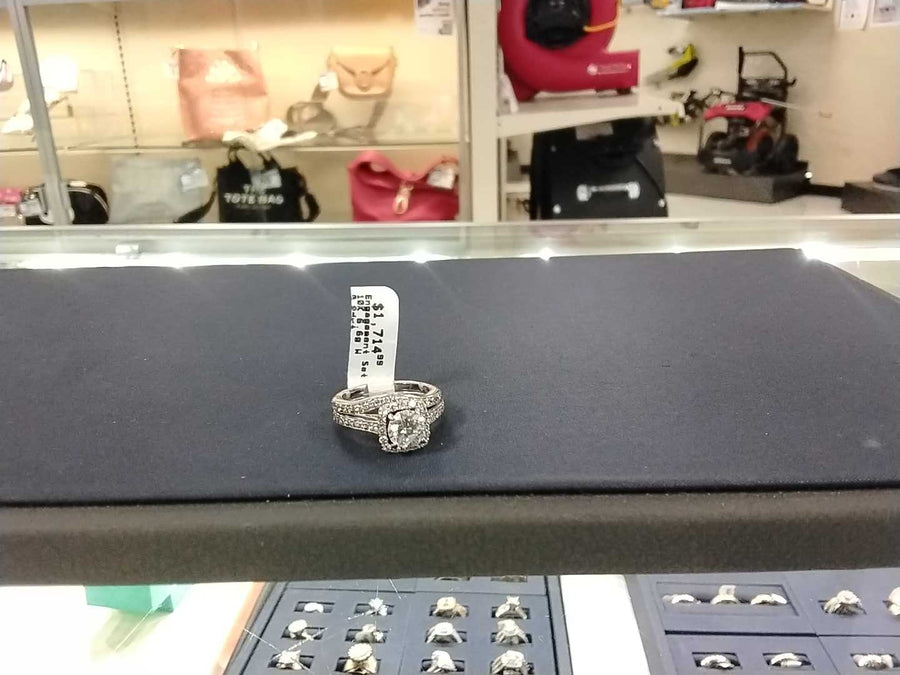 Ring - Engagement Set - White Gold 10k (.417) 6.6 grams Size 5.5
