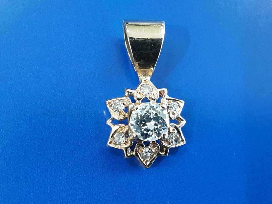 Diamond Pendant - Yellow Gold 10k (.417) 1.9 grams