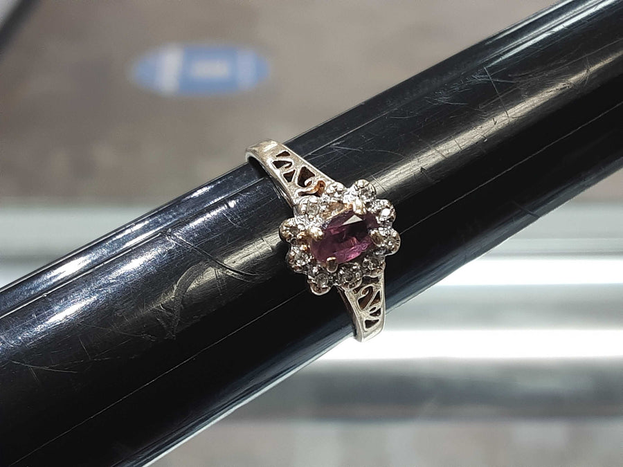Women's Ring - Yellow Gold 14k (.585) 2.1 grams Size 6