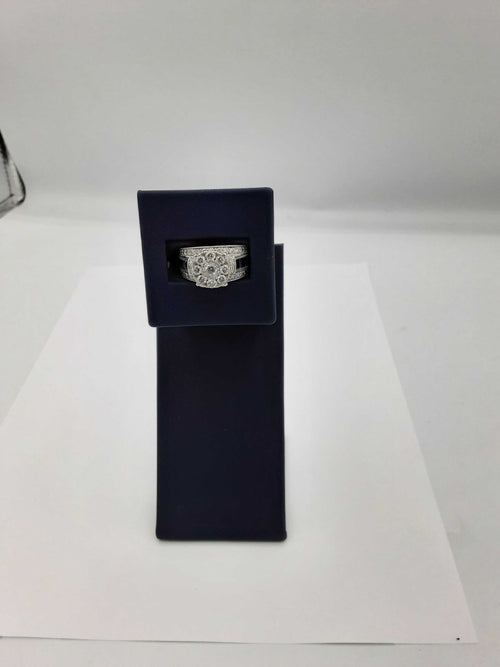 Women's Ring - White Gold 14k (.585) 12.1 grams Size 9